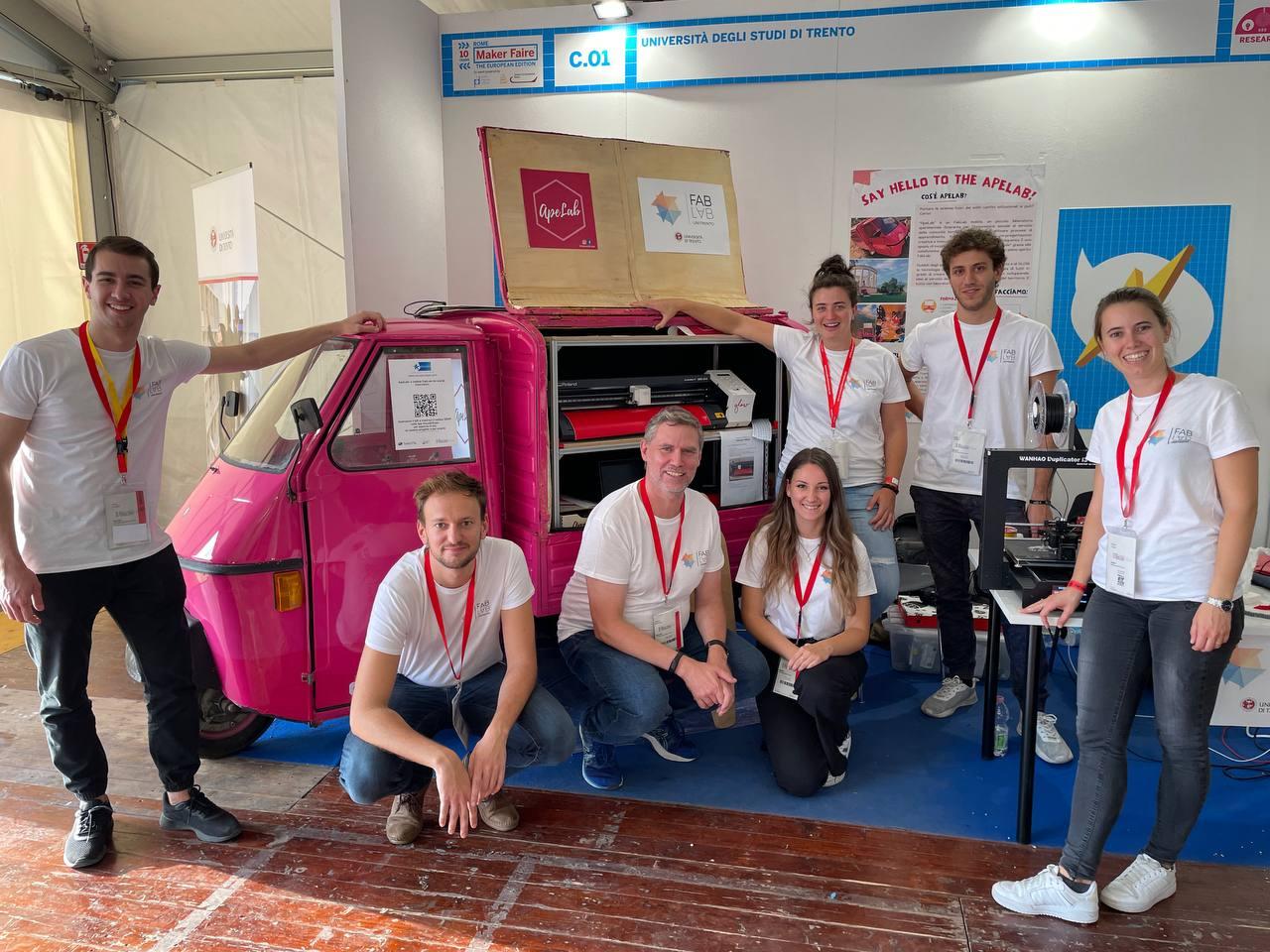 “ApeLab”: a mobile FabLab for social innovation